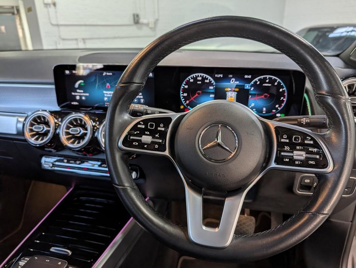 2023 Mercedes-Benz GLB-Class GLB200