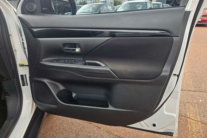 2019 Mitsubishi Outlander ES ADAS