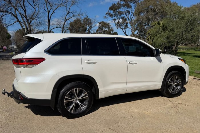 2017 Toyota Kluger GX