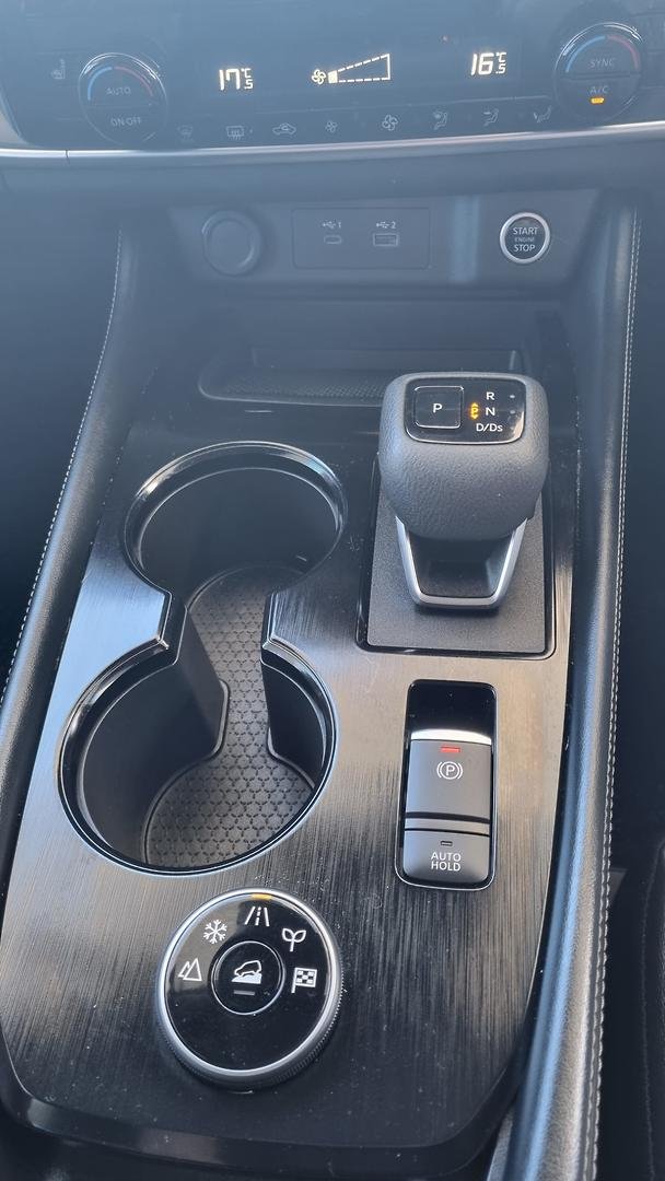 2024 Nissan X-TRAIL ST-L