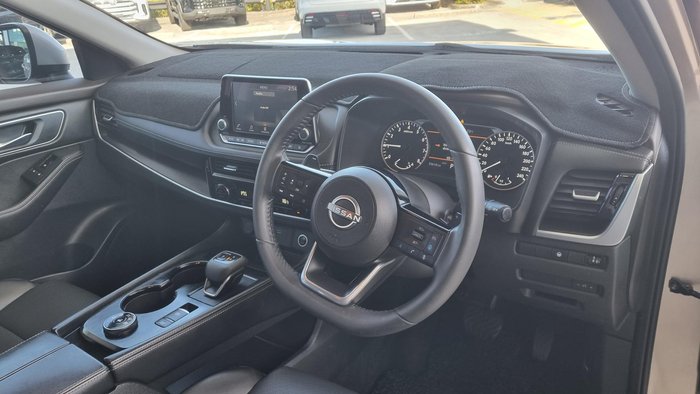 2024 Nissan X-TRAIL ST-L