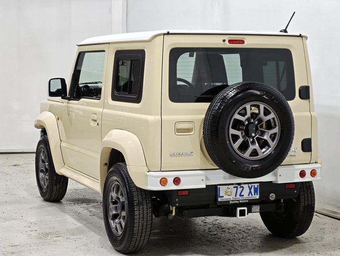 2022 Suzuki Jimny GLX