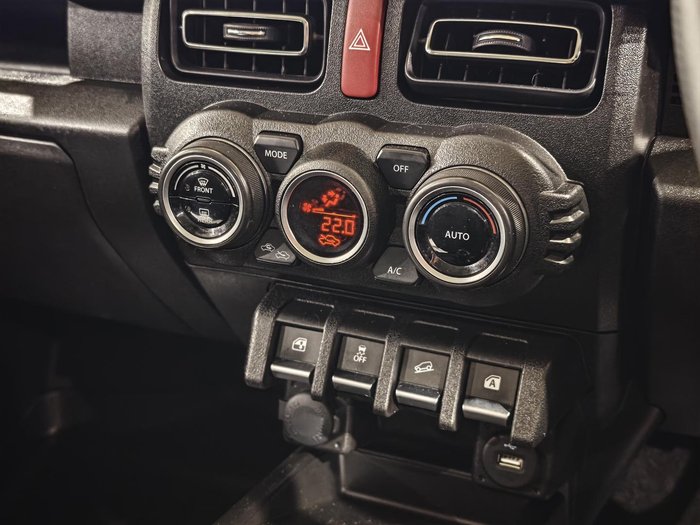 2022 Suzuki Jimny GLX