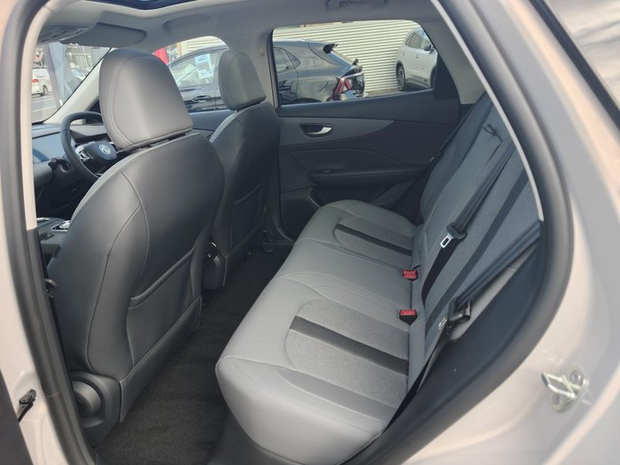 2026 MG MGS5 EV Essence 62