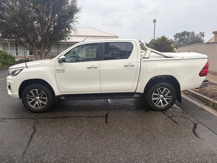 2019 Toyota Hilux SR5