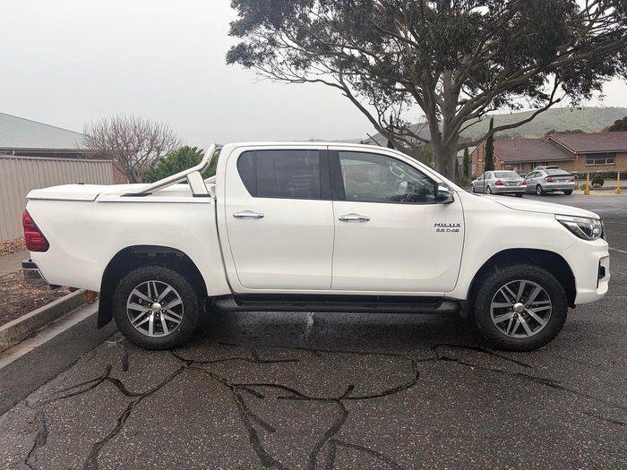 2019 Toyota Hilux SR5