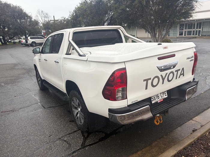 2019 Toyota Hilux SR5