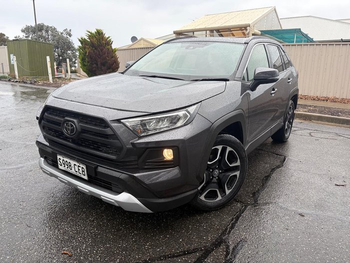 2020 Toyota RAV4 Edge