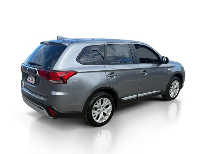 2021 Mitsubishi Outlander ES
