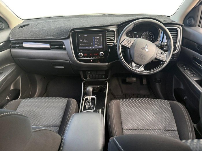 2021 Mitsubishi Outlander ES