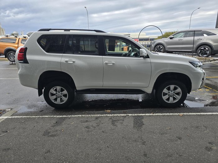 2022 Toyota Landcruiser Prado GXL