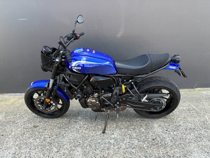 2024 Yamaha XSR700 BLUE