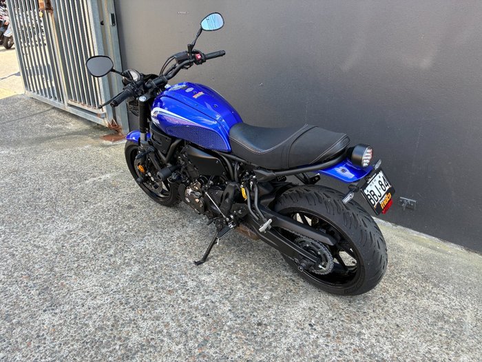 2024 Yamaha XSR700 BLUE
