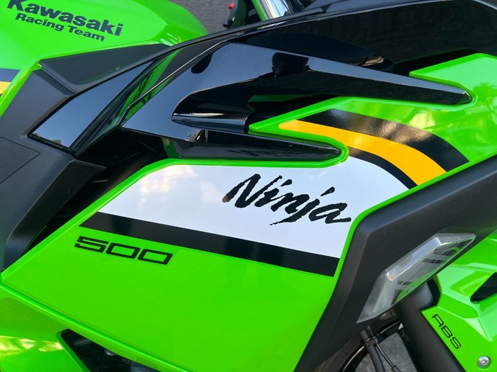 2025 Kawasaki NINJA 500 SE (LAMS) GREEN