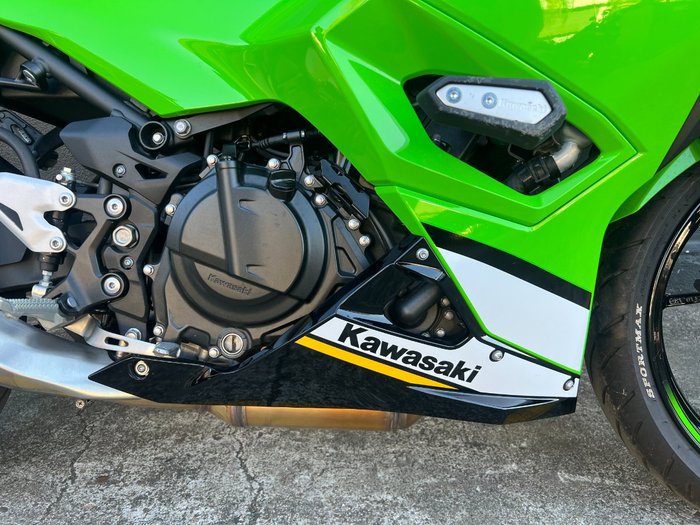 2025 Kawasaki NINJA 500 SE (LAMS) GREEN