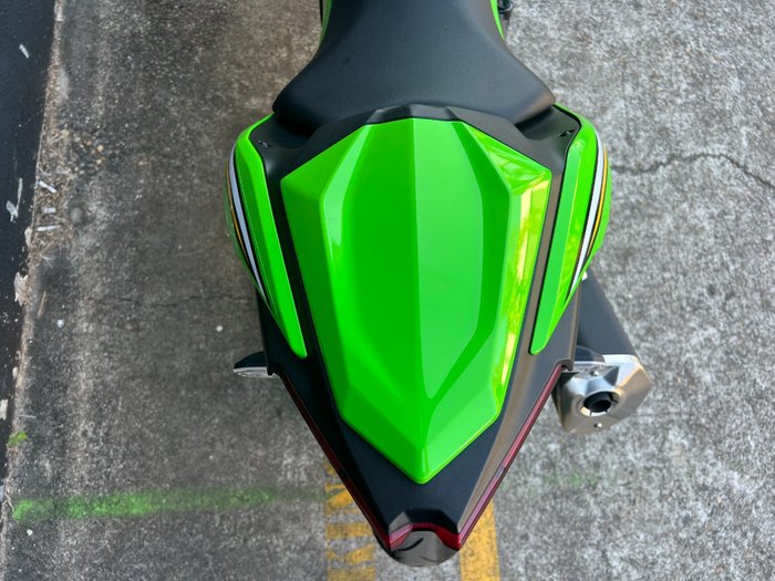 2025 Kawasaki NINJA 500 SE (LAMS) GREEN