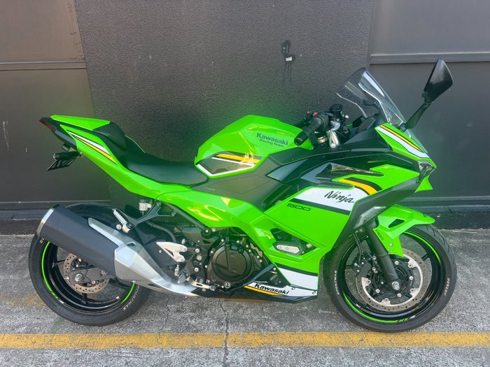 2025 Kawasaki NINJA 500 SE (LAMS) GREEN