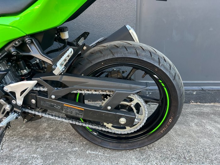 2025 Kawasaki NINJA 500 SE (LAMS) GREEN