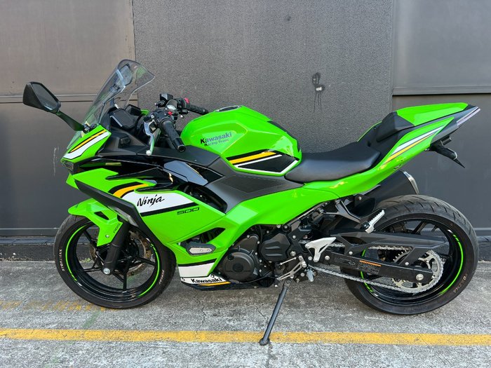 2025 Kawasaki NINJA 500 SE (LAMS) GREEN