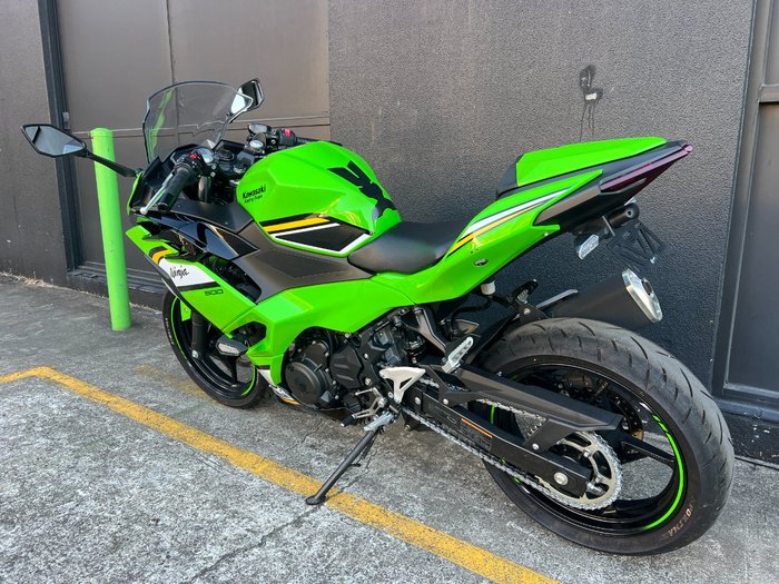 2025 Kawasaki NINJA 500 SE (LAMS) GREEN