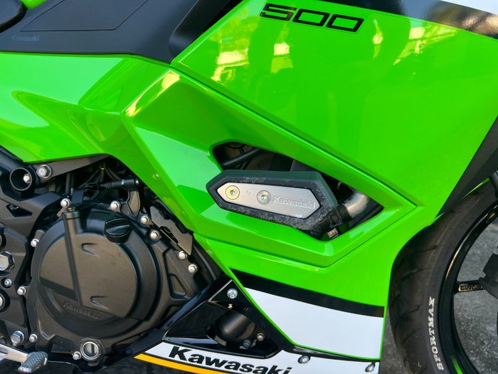 2025 Kawasaki NINJA 500 SE (LAMS) GREEN