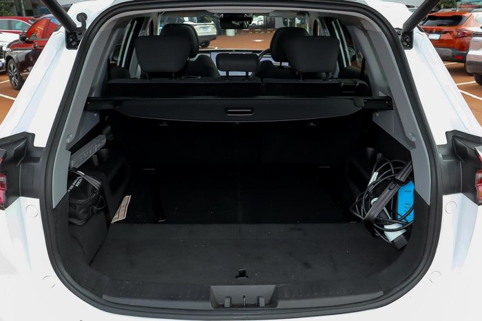 2025 Chery Tiggo 8 Super Hybrid Ultimate