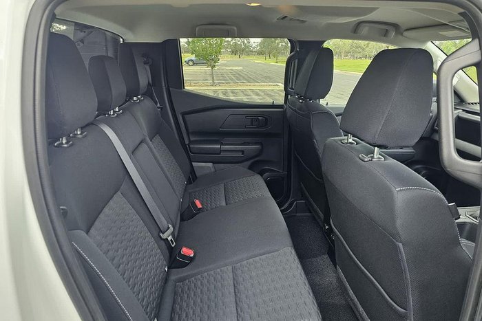 2025 Mitsubishi Triton GLX+