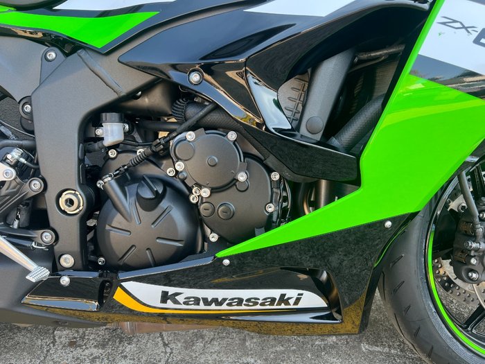 2024 Kawasaki NINJA ZX-6R (636) KRT EDITION GREEN