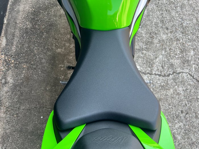 2024 Kawasaki NINJA ZX-6R (636) KRT EDITION GREEN