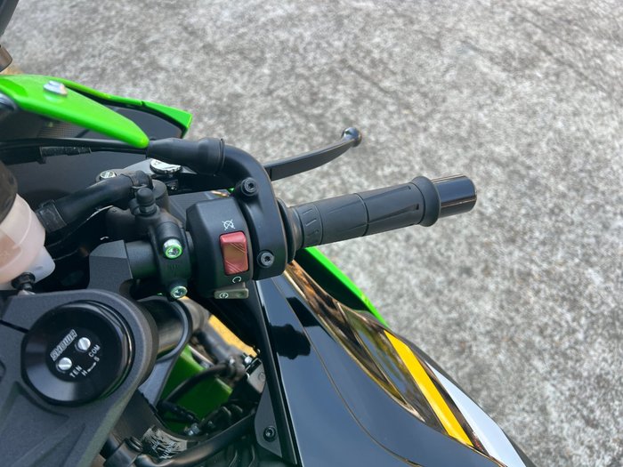 2024 Kawasaki NINJA ZX-6R (636) KRT EDITION GREEN