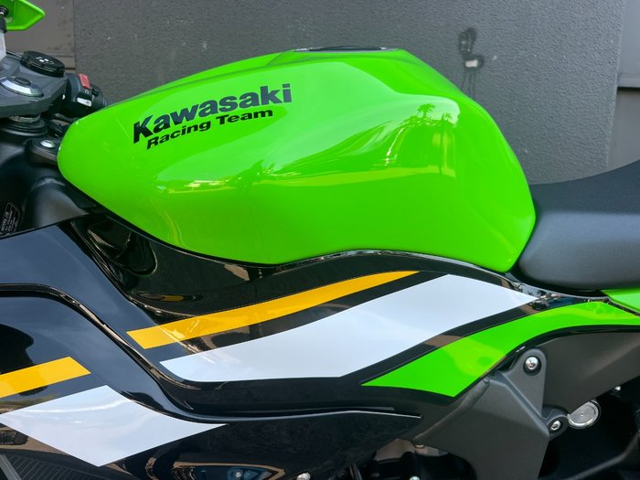 2024 Kawasaki NINJA ZX-6R (636) KRT EDITION GREEN