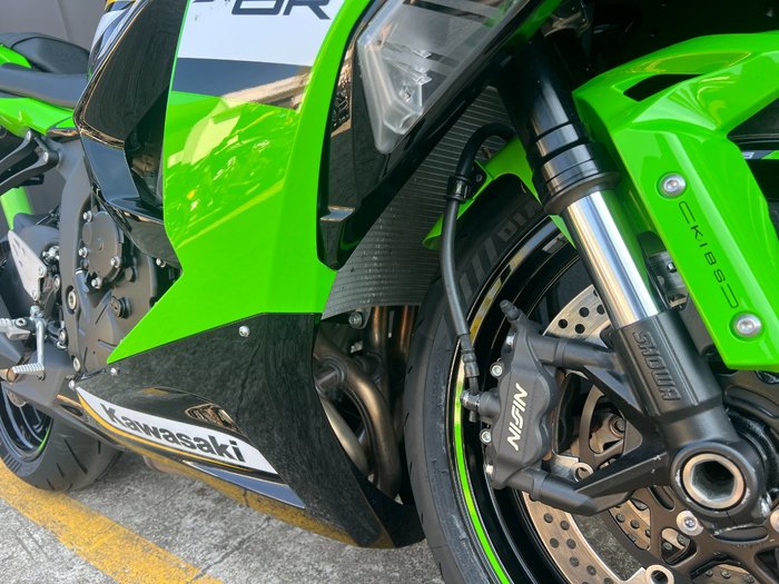 2024 Kawasaki NINJA ZX-6R (636) KRT EDITION GREEN