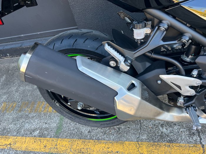2021 Kawasaki NINJA 400 SE GREEN
