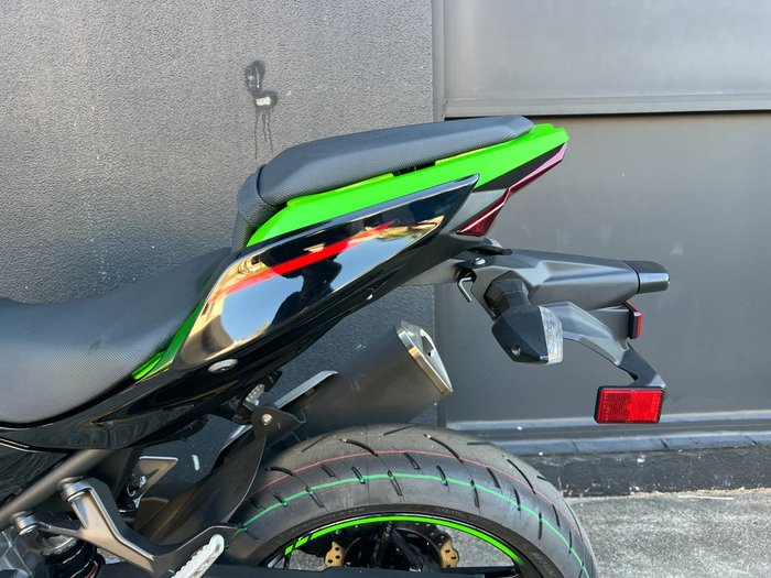 2021 Kawasaki NINJA 400 SE GREEN
