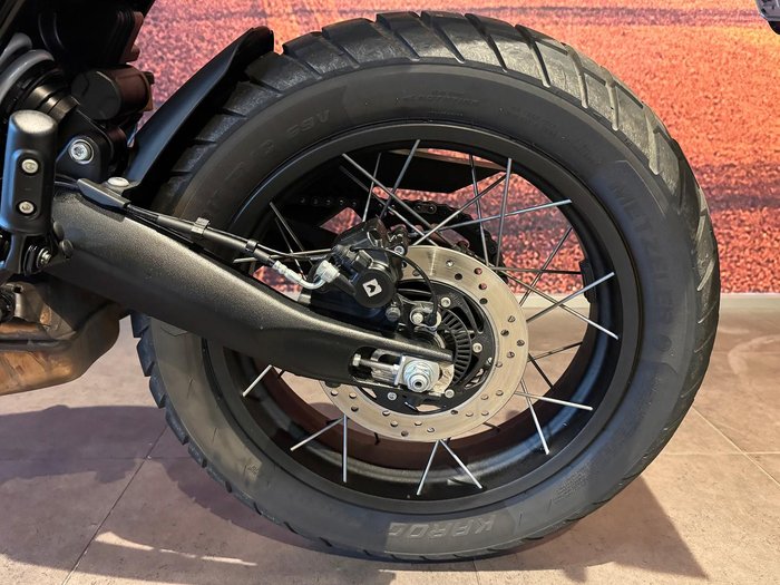 2026 Triumph Scrambler 400 XC Scrambler Yellow