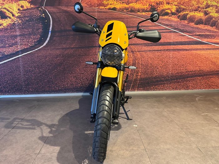 2026 Triumph Scrambler 400 XC Scrambler Yellow