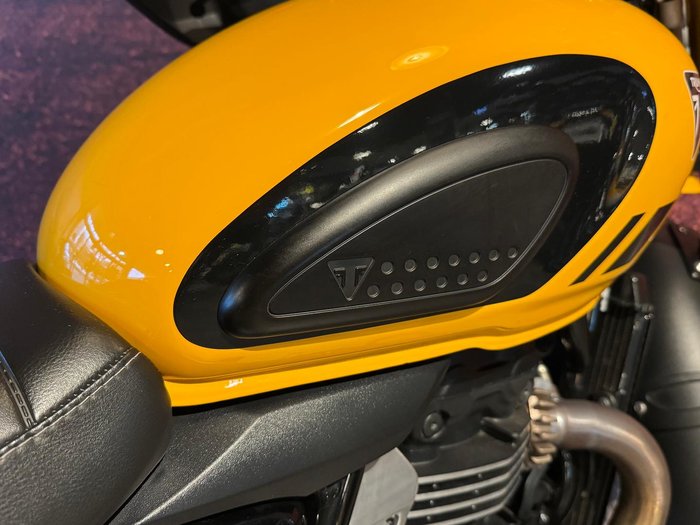 2026 Triumph Scrambler 400 XC Scrambler Yellow