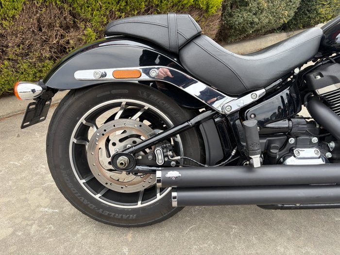2018 HARLEY-DAVIDSON FLSB SPORT GLIDE (CUSTOM TT) Black