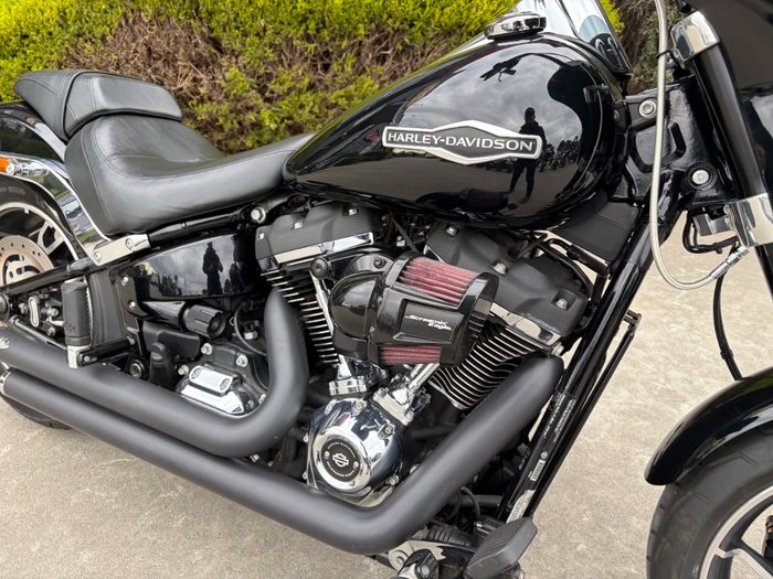 2018 HARLEY-DAVIDSON FLSB SPORT GLIDE (CUSTOM TT) Black