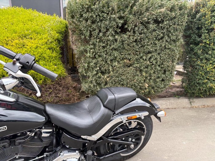 2018 HARLEY-DAVIDSON FLSB SPORT GLIDE (CUSTOM TT) Black