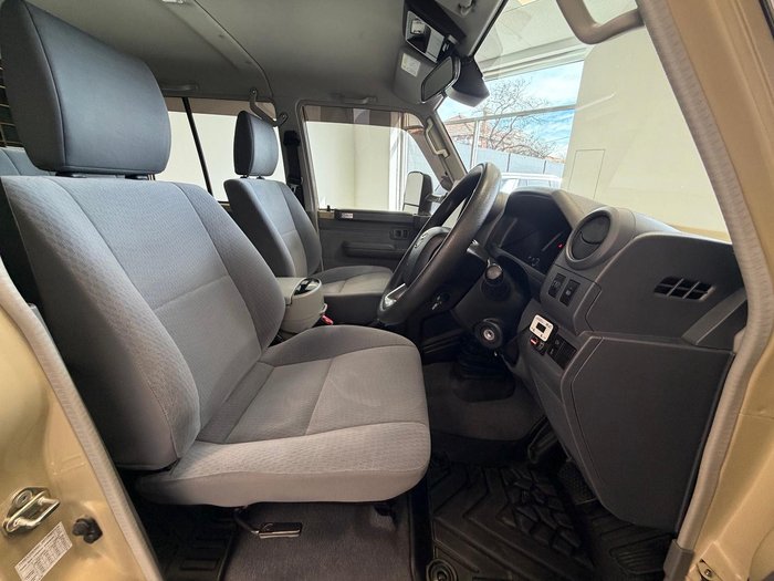 2024 Toyota Landcruiser GXL