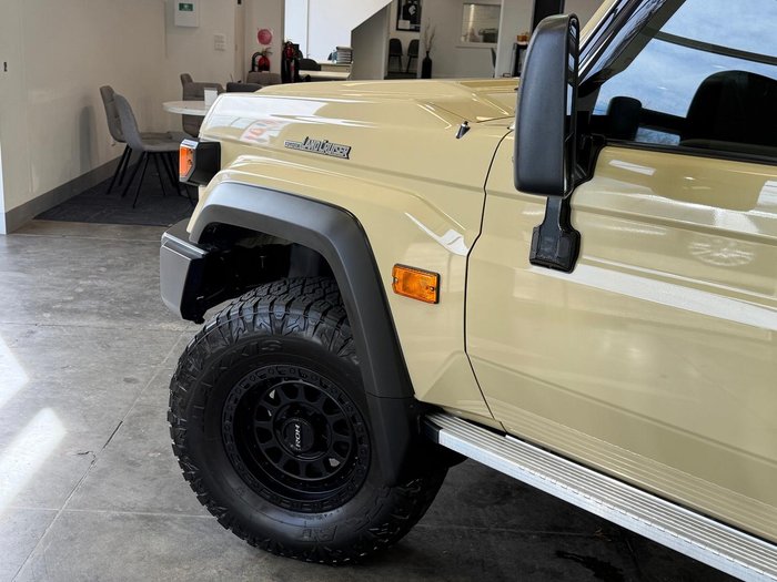 2024 Toyota Landcruiser GXL