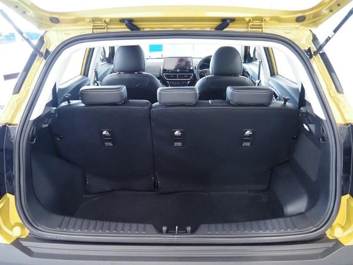 2025 Mahindra XUV3XO AX7L