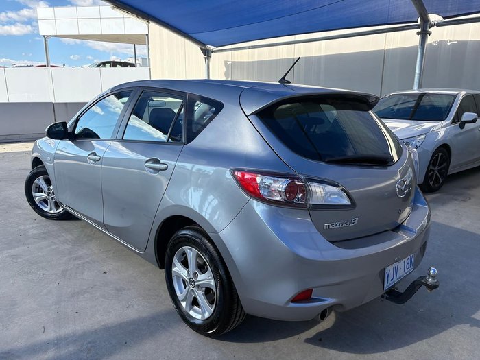 2013 Mazda 3 Neo