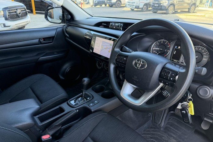 2021 Toyota Hilux SR