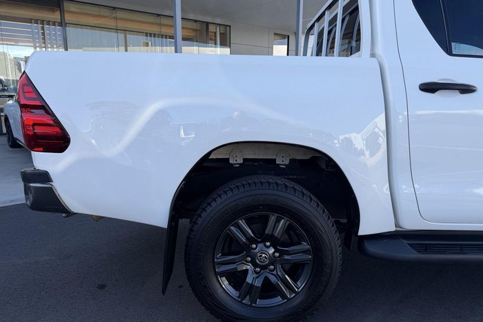 2021 Toyota Hilux SR