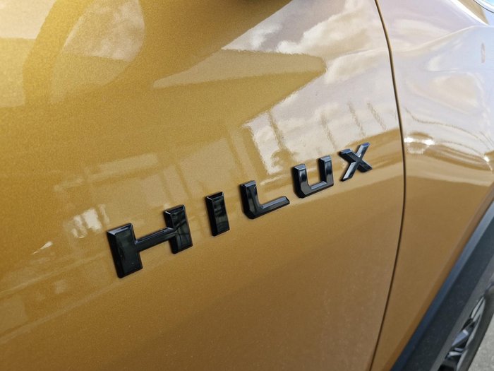 2026 Toyota Hilux SR5 48V