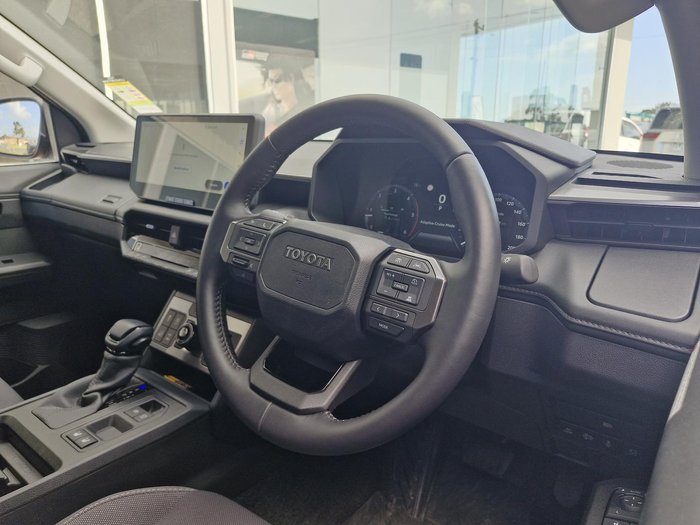 2026 Toyota Hilux SR5 48V
