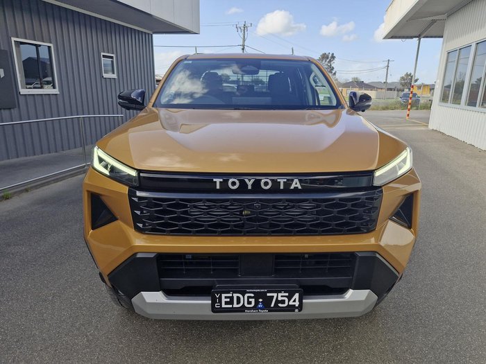 2026 Toyota Hilux SR5 48V