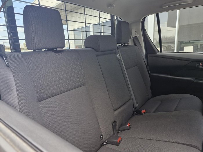 2026 Toyota Hilux SR5 48V